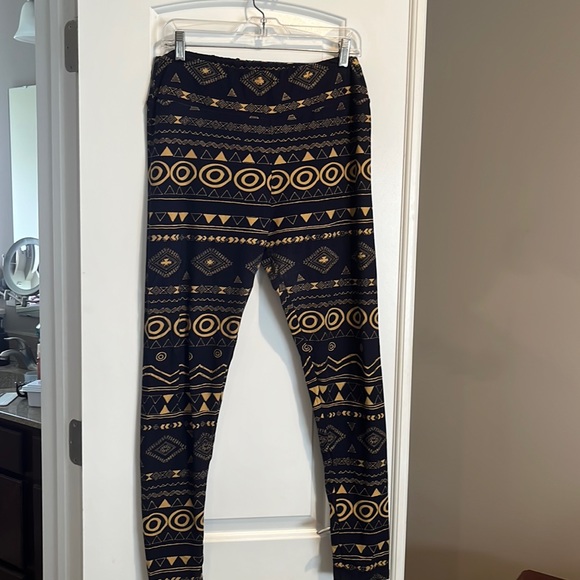 LulaRoe TC - Picture 1 of 1